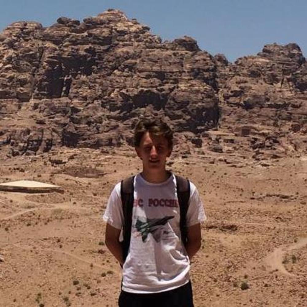 Meet your Posher, Ethan